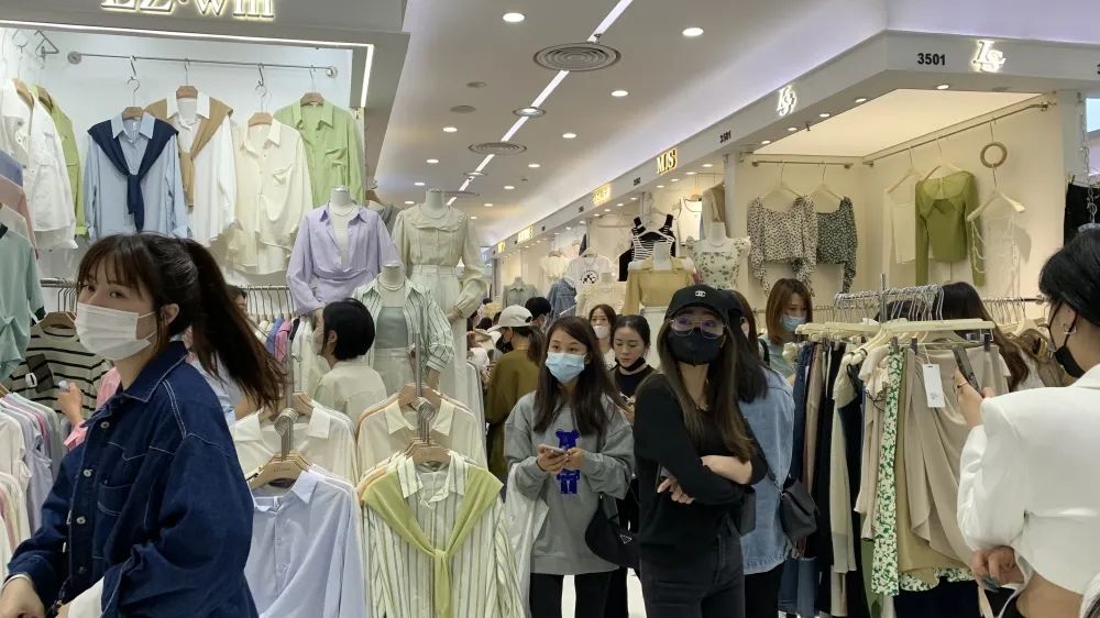 青草熱最新在線精品店,青草熱最新在線精品店，一站式購物體驗與時尚新潮的融合